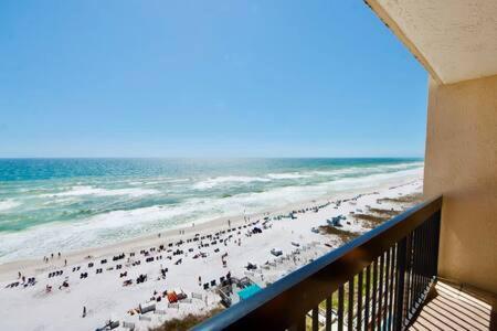 The Oyster By Brightwild-Beachfront Condo Destin Exteriör bild